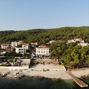 https://villa-marija-slatine.splithotels.org