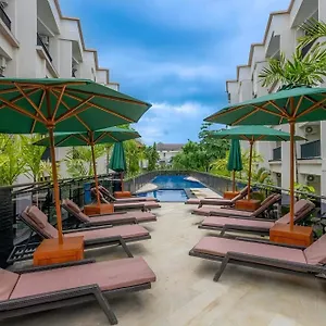 Cross Vibe Paasha Atelier Bali Kuta Hotel Kuta Lombok